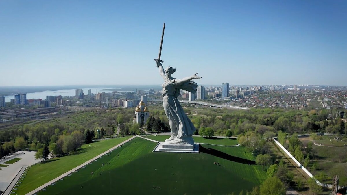 мамаев курган статуя родина мать