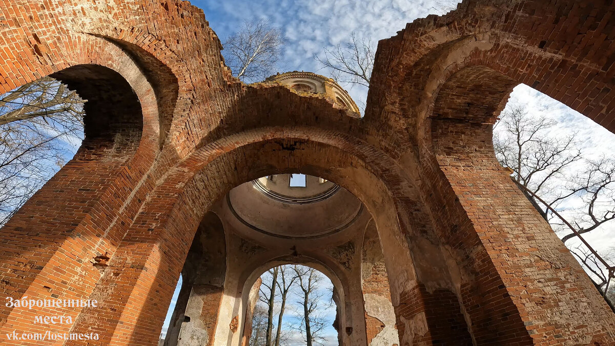 Заброшенная церковь Никиты Великомученика в Казариново
