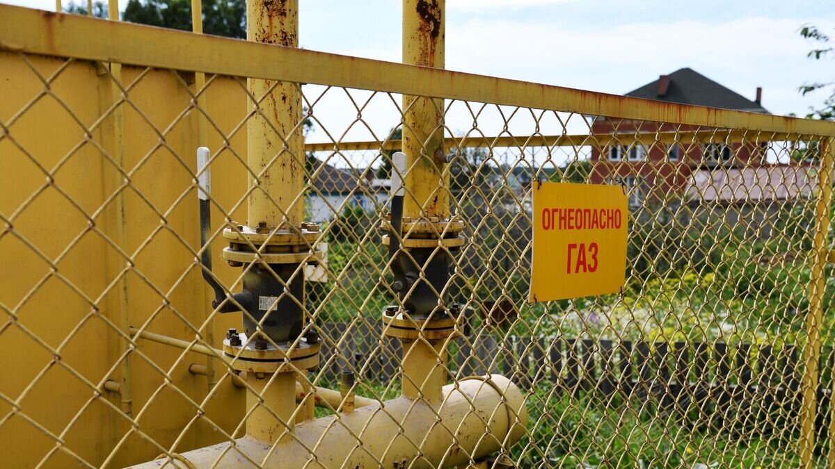    Газораспределительное устройство в секторе малоэтажной жилой застройки на окраине Новосибирска© РИА Новости / Александр Кряжев