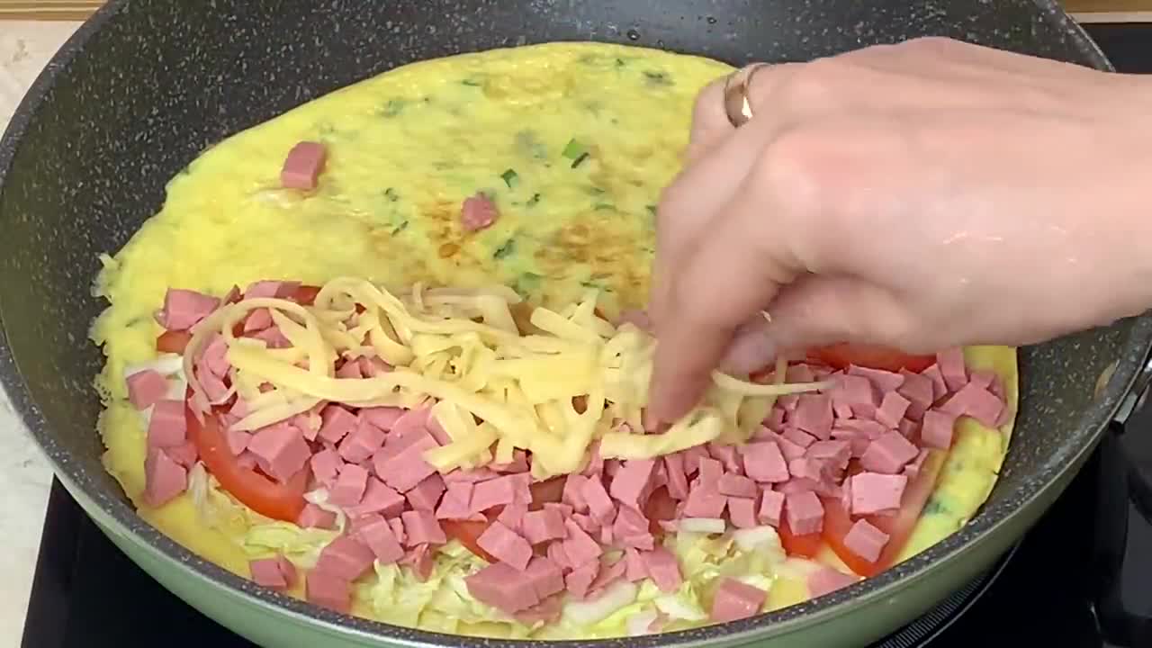 Потрясающий Вкусный Ужин или Завтрак за 5 минут на сковороде ! Быстро и  Вкусно! Простой рецепт!