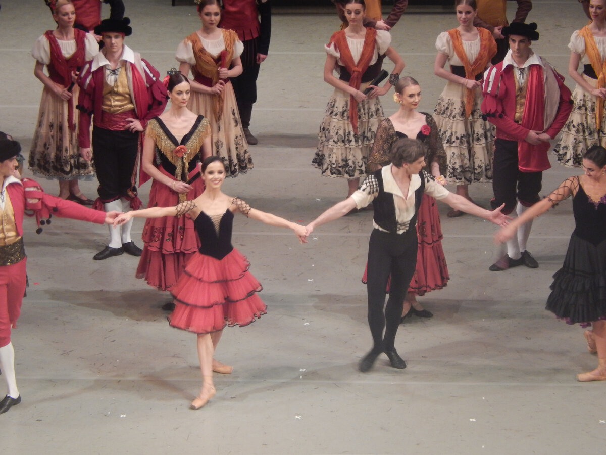 М.Хорева и В.Шкляров

