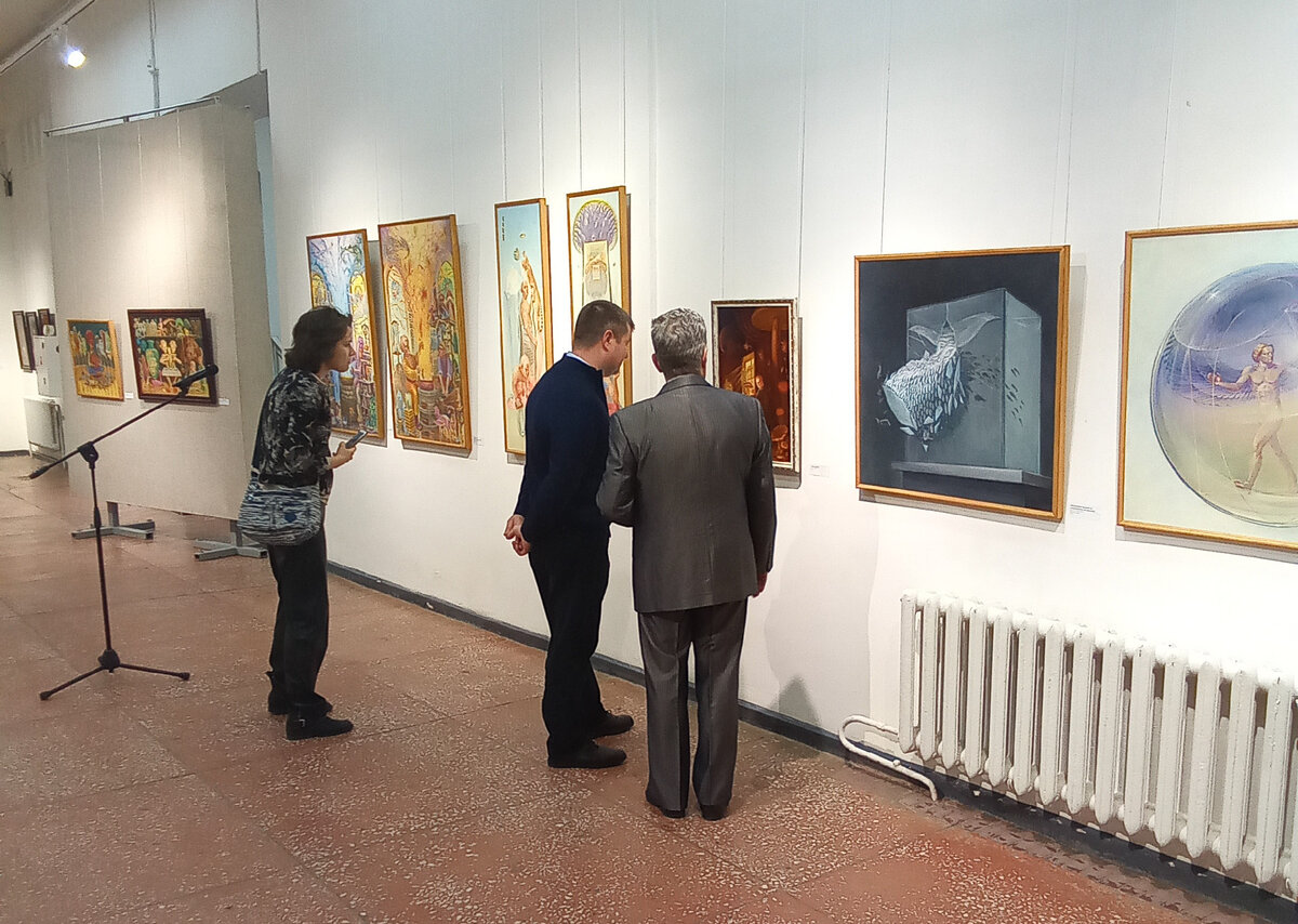 Выставка живописи Евгения Чикова "Волшебный эль " в Туле.