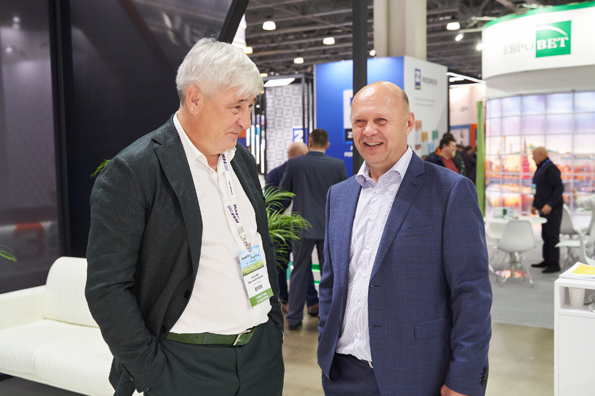 Компания уже более четверти века является лидером в производстве премиксов и престартеров премиум-класса, а также реализует кормовые добавки, предоставляя полный комплекс услуг по организации кормления и содержания сельскохозяйственных животных и птиц.