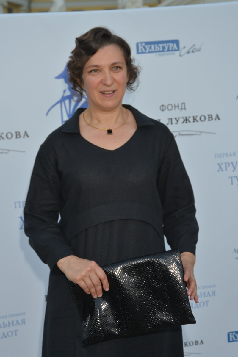    Олеся Железняк