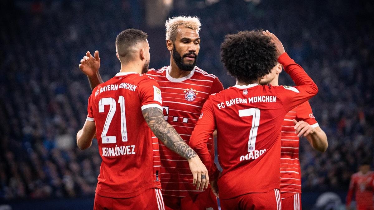    Футбольный клуб "Бавария":S. Mellar/FC Bayern via Getty Images