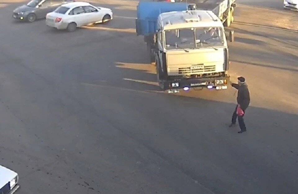     Пешеход впоследствии погиб.  ГУ МВД по Волгоградской области