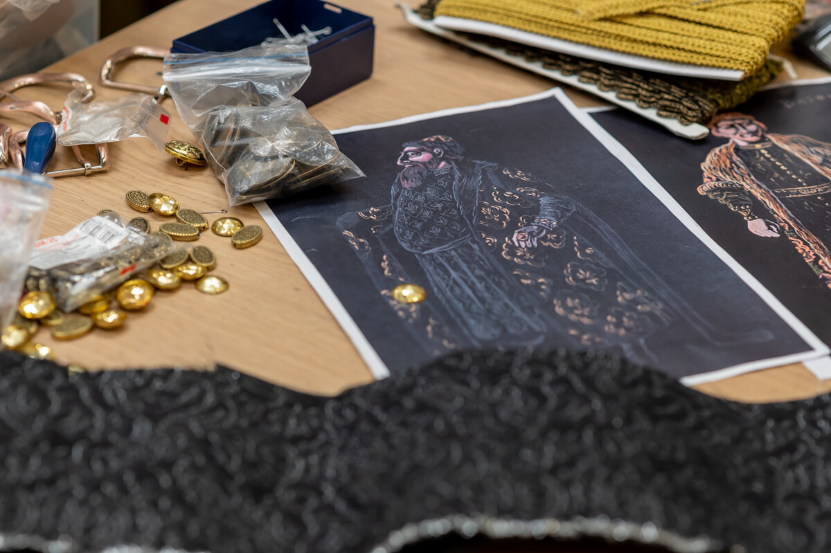 Эскиз костюма Малюты к мюзиклу "Князь Серебряный" в Московском театре оперетты