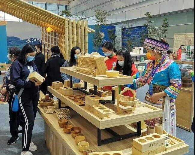 Изделия из бамбука смогут вытеснить пластик из многих сфер жизни