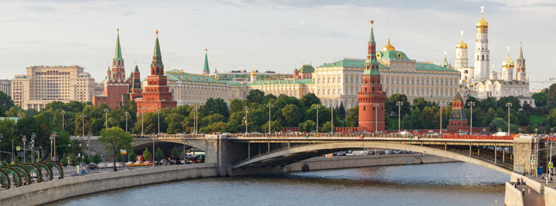 Россия устоит!