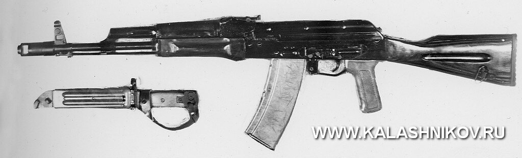 Автомат А-3 конструкции М. Т. Калашникова с постоянным деревянным прикладом. Здесь и далее ч/б изображения из отчёта о полигонных испытаниях
