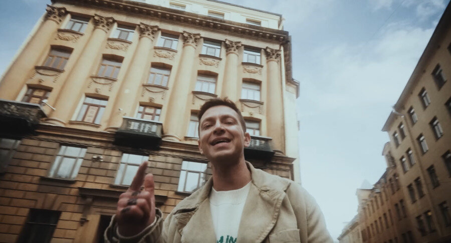 Фото: YouTube-канал Oxxxymiron / кадр из видеоклипа «Ойда»