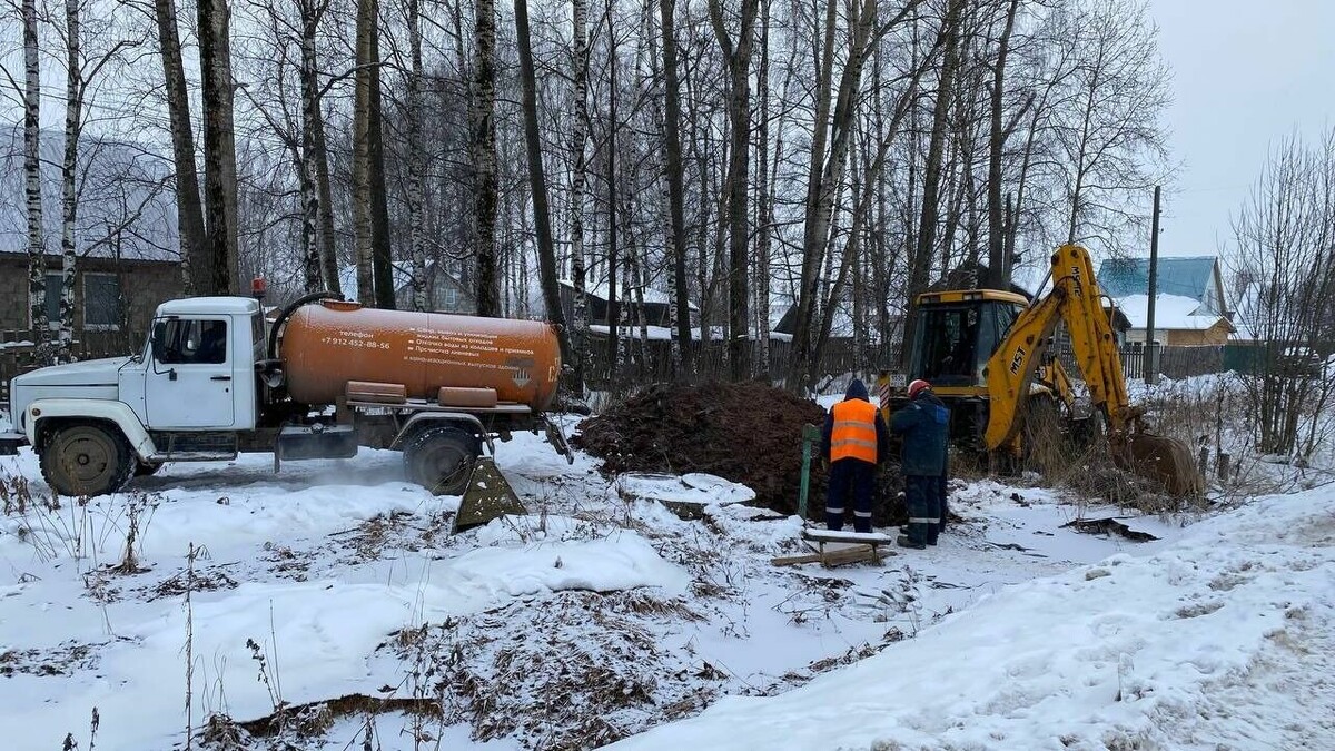     Сегодня в 14.00, после проведения ремонтных работ, в 50 глазовских домах восстановили холодное водоснабжение.