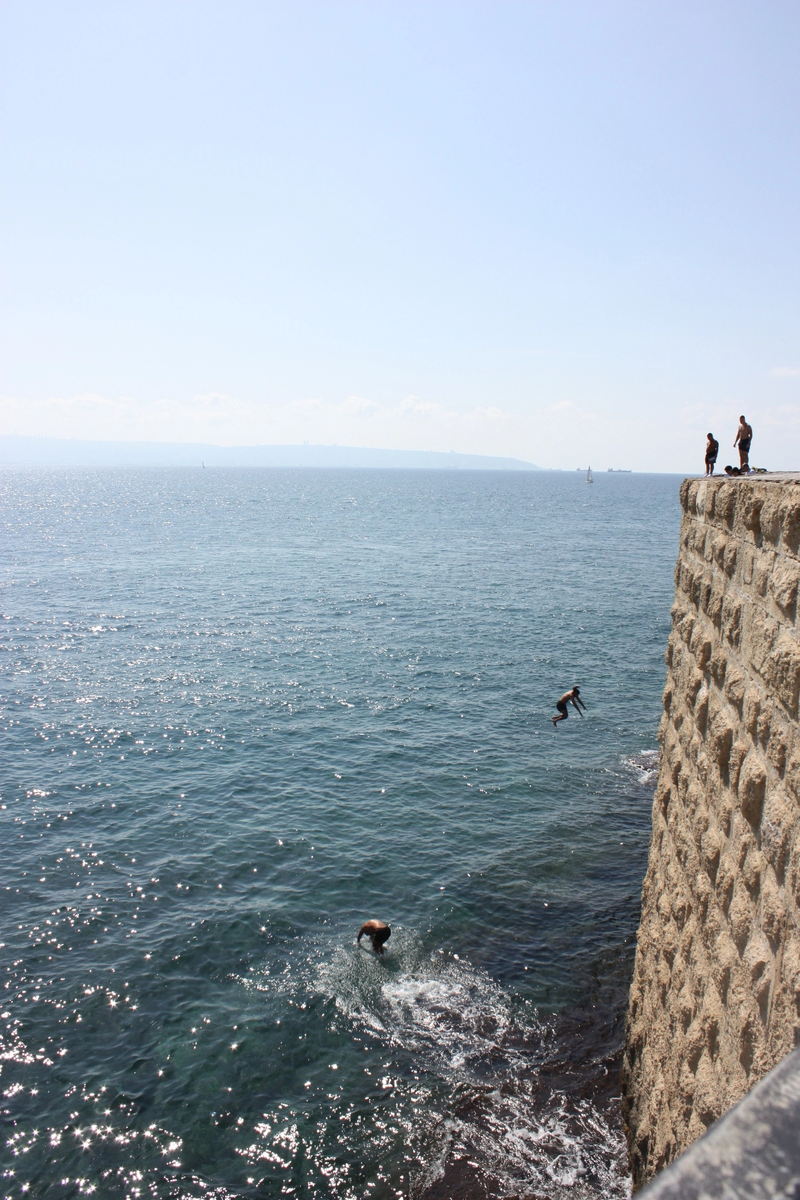 Развлечение молодежи в Акко. 