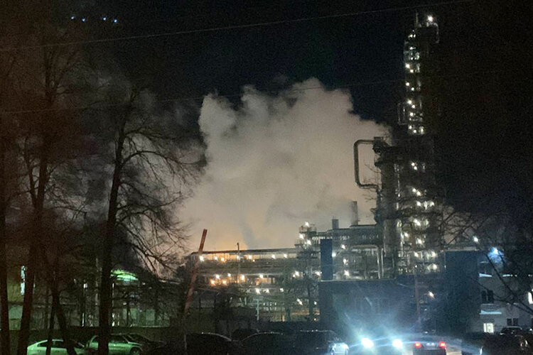    Сегодня произошло ЧП в «здании цеха по выделению каучуков в промышленной зоне Нижнекамска» Фото: Разим Сабиров