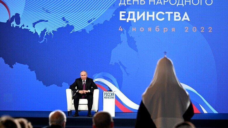 Почин дня: Путин велел популяризировать фольклорных героев