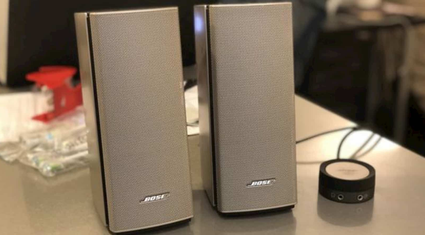 Сейчас компьютерные колонки доступны по предзаказу 