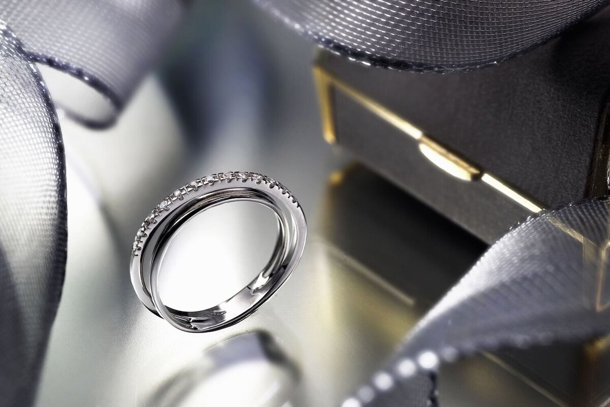     Платина или белое золото: какое обручальное кольцо выбрать