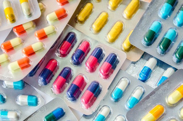    Почему при ОРВИ нельзя пить антибиотики?