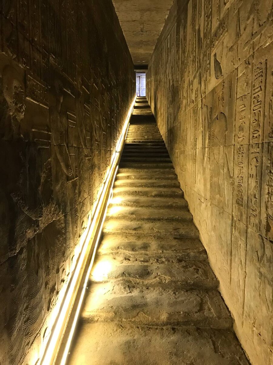 Храм в Дендере