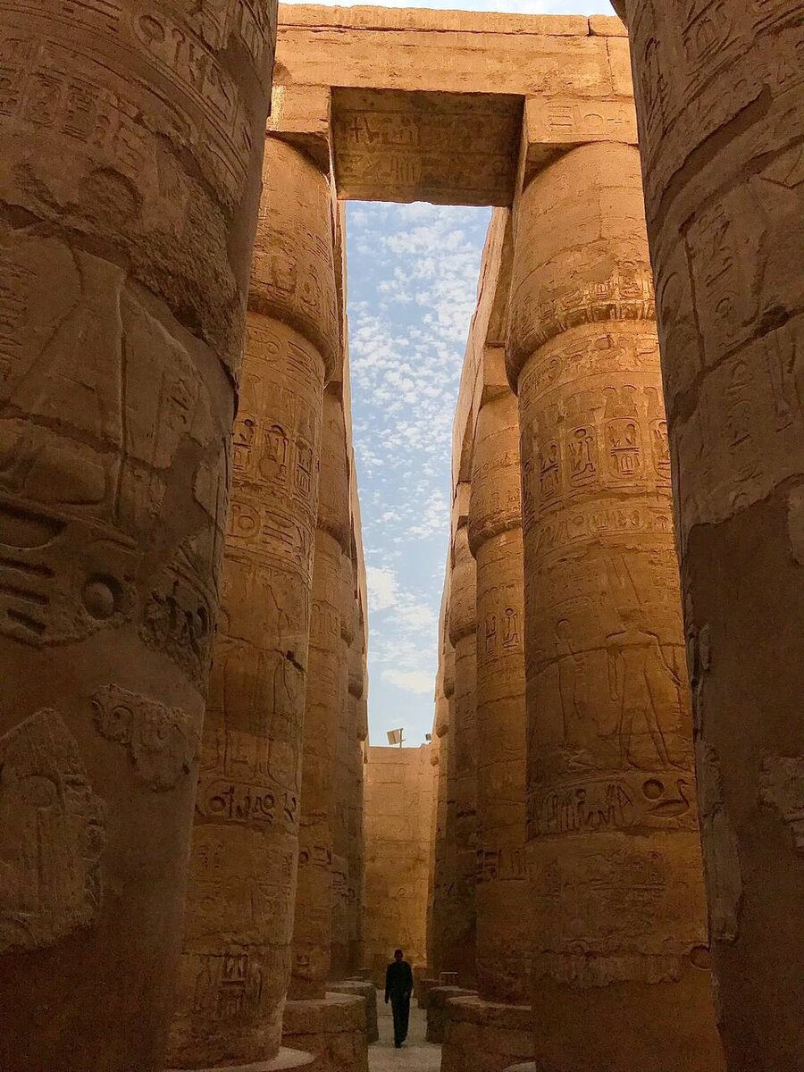 Колонны Карнакского храма