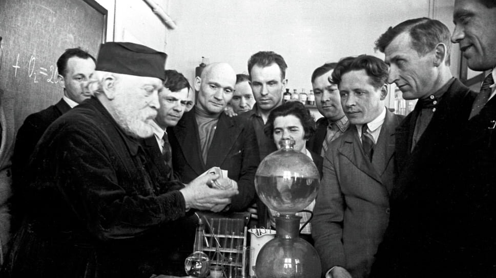 Фото: Иван Шагин / РИА НОВОСТИ📷Иван Алексеевич Каблуков (слева)