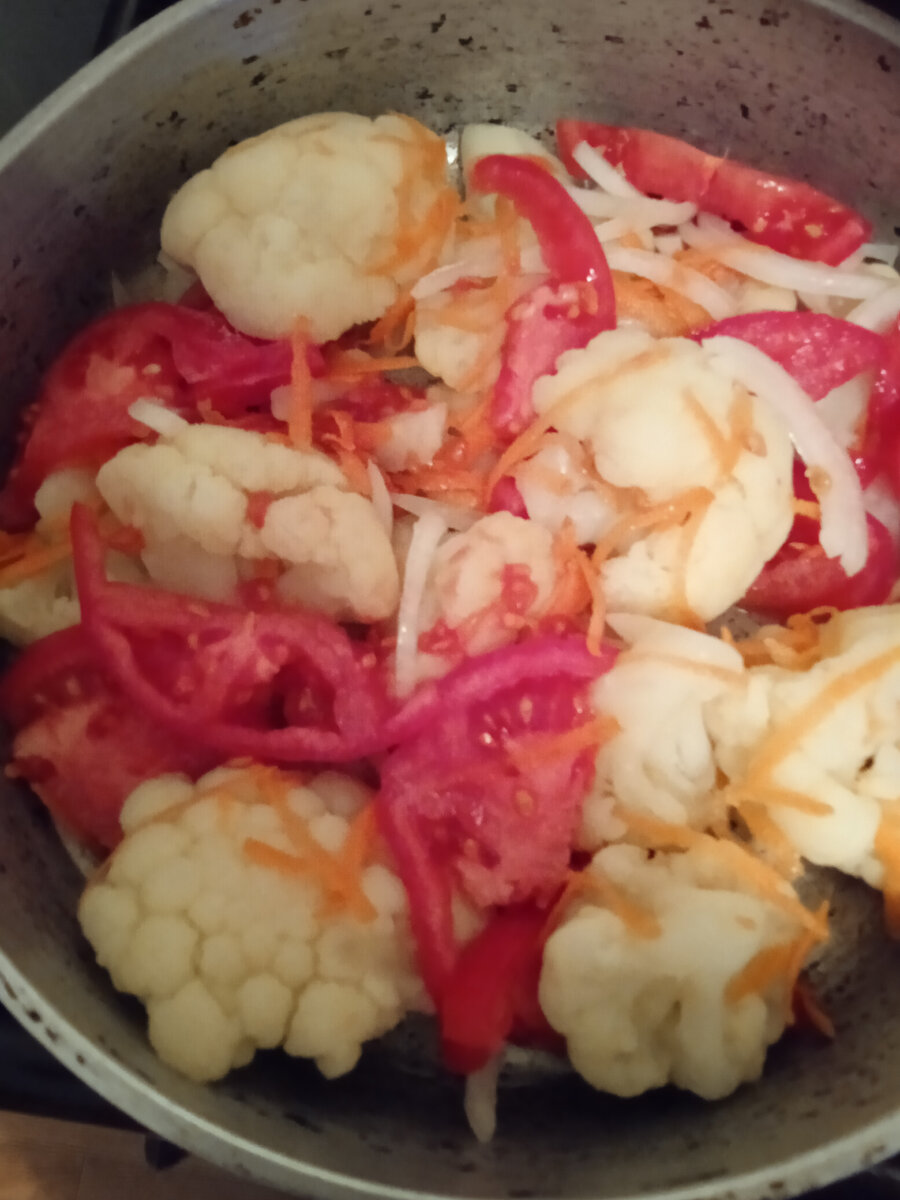 Цв. Капуста, помидоры, лук, морковь. 