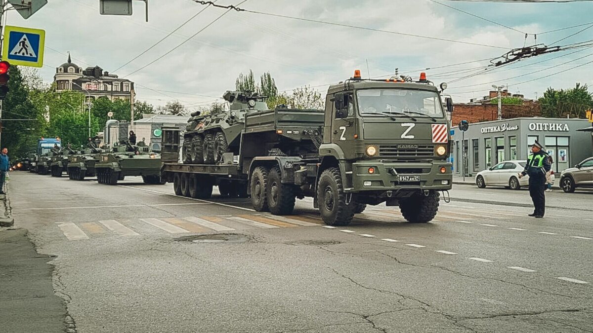     Школьники записали видео солдатам СВО