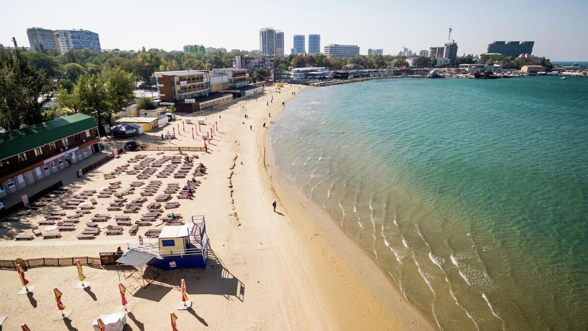    Центральный пляж в Анапе© РИА Новости / Виталий Тимкив