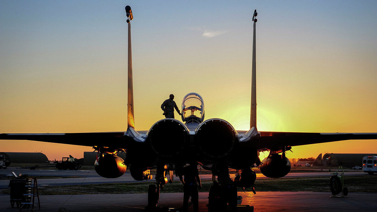    *Самолет ВВС США F-15E Strike Eagle на базе Инджирлик в Турции© flickr.com / U.S. Department of Defense/Cory W. Bush