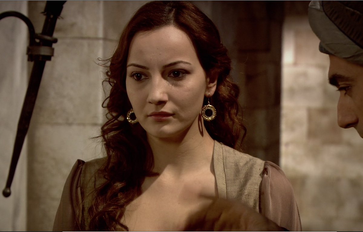 куда делась гюльнихаль из великолепного. бурджу туна гюльнихаль. гюльнихаль великолепный век. гюльнихаль хатун великолепный век. куда делась гюльнихаль из великолепного.