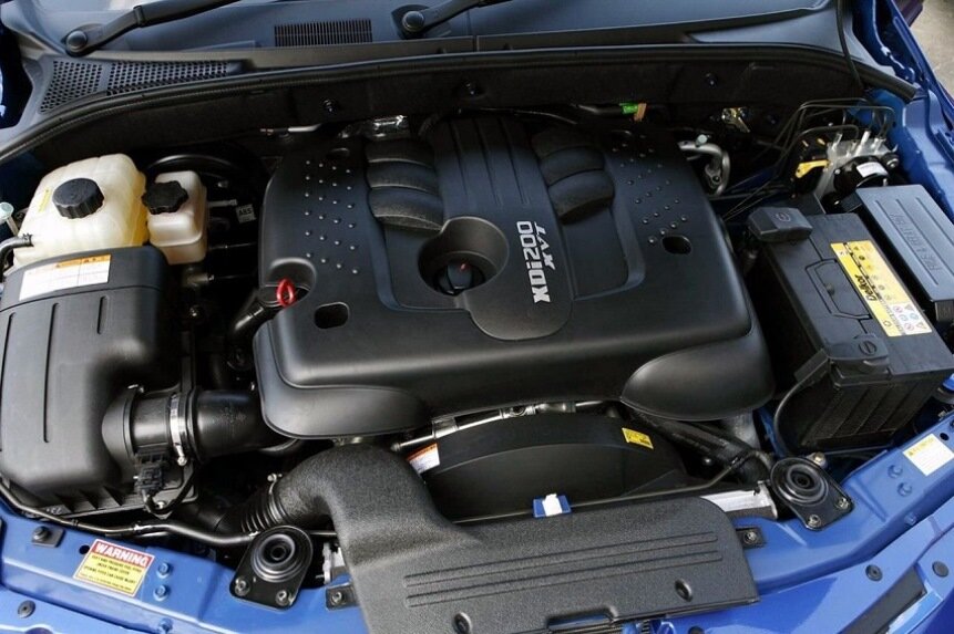 Ssangyong actyon какой двигатель. Саньенг Кайрон 2.0 дизель. Двигатель SSANGYONG Kyron 2.0 дизель. Моторный отсек Санг енг Кайрон дизель. Двигатель саньенг Актион.