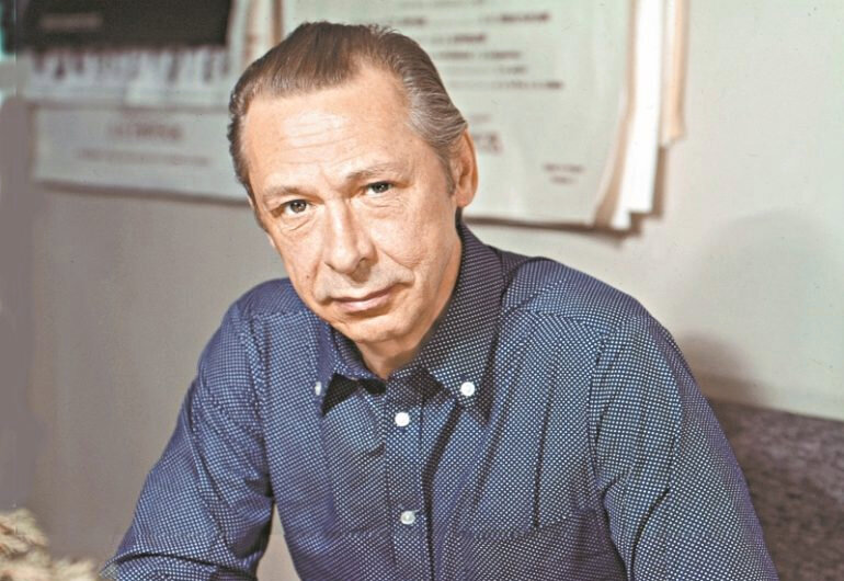 Олег Ефремов. Фото: tvcenter.ru