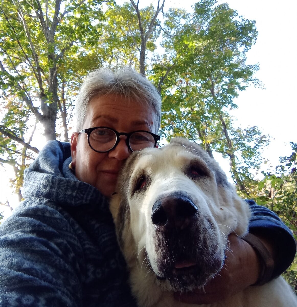 С любимой Аишей. Нашли умирающей, спасли, вылечили 