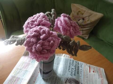 Пионы, ручная работа, связано крючком, на заказ для Натальи Лотошниковой.  март 2018г. Фото из личного архива 