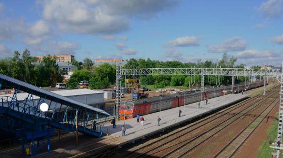 Масштабную реконструкцию станции Железнодорожная Горьковского направления начали сегодня в Подмосковье. Две платформы станции теперь закрыты.