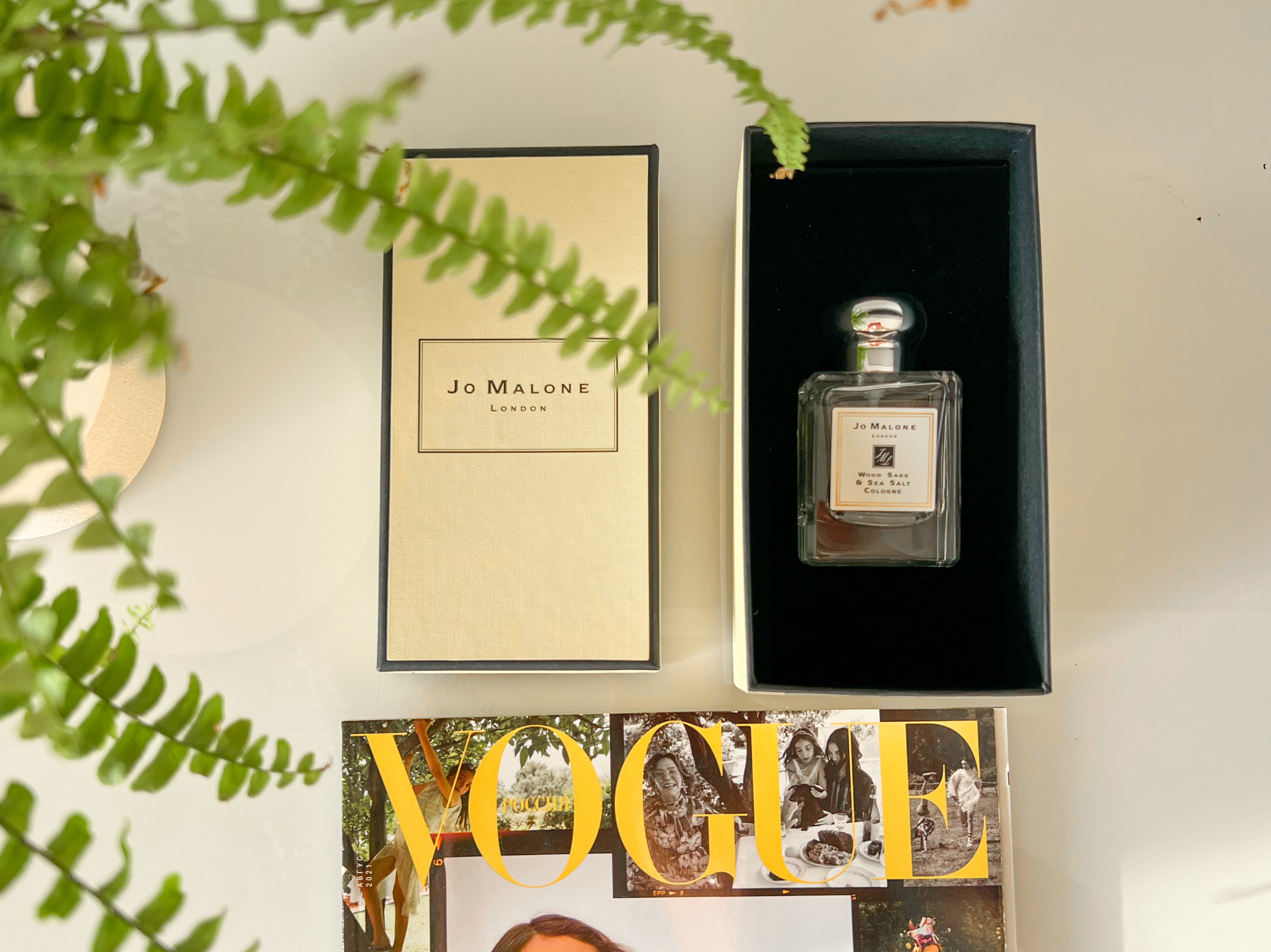 Аромат, который можно назвать шедевром, не зря он самый популярный у Jo Malone — Wood Sage & Sea Salt