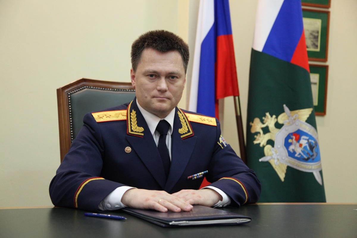 Генпрокурор И. Краснов последовательно "подбирается" к Чубайсу