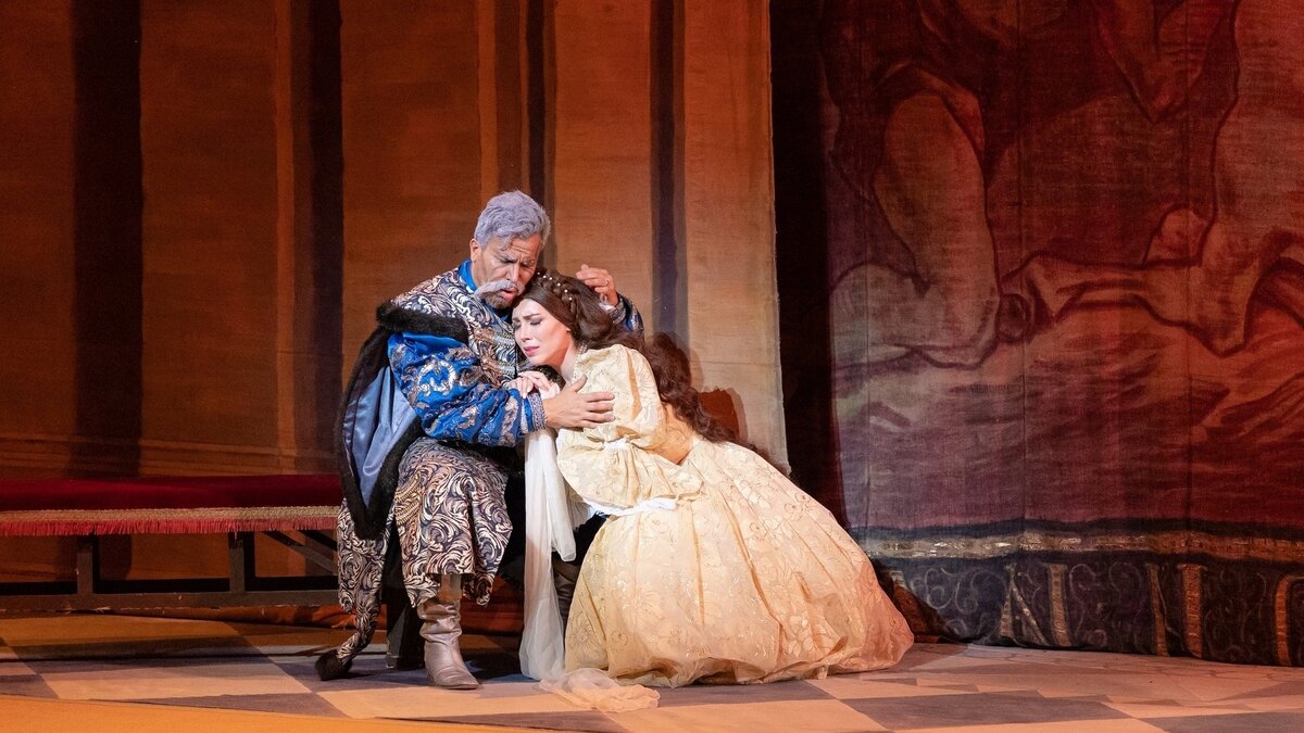     Премьерные показы знаменитой оперы Петра Чайковского «Мазепа» (16+) прошли на Приморской сцене Мариинского театра. Каждый спектакль вызывал бурю эмоций и самый настоящий катарсис у зрителей.