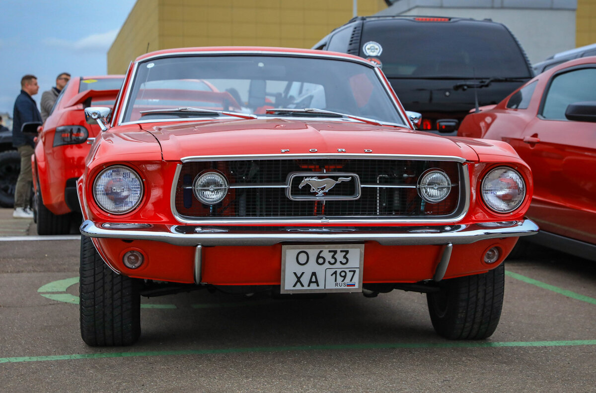 Ford Mustang 1 поколения