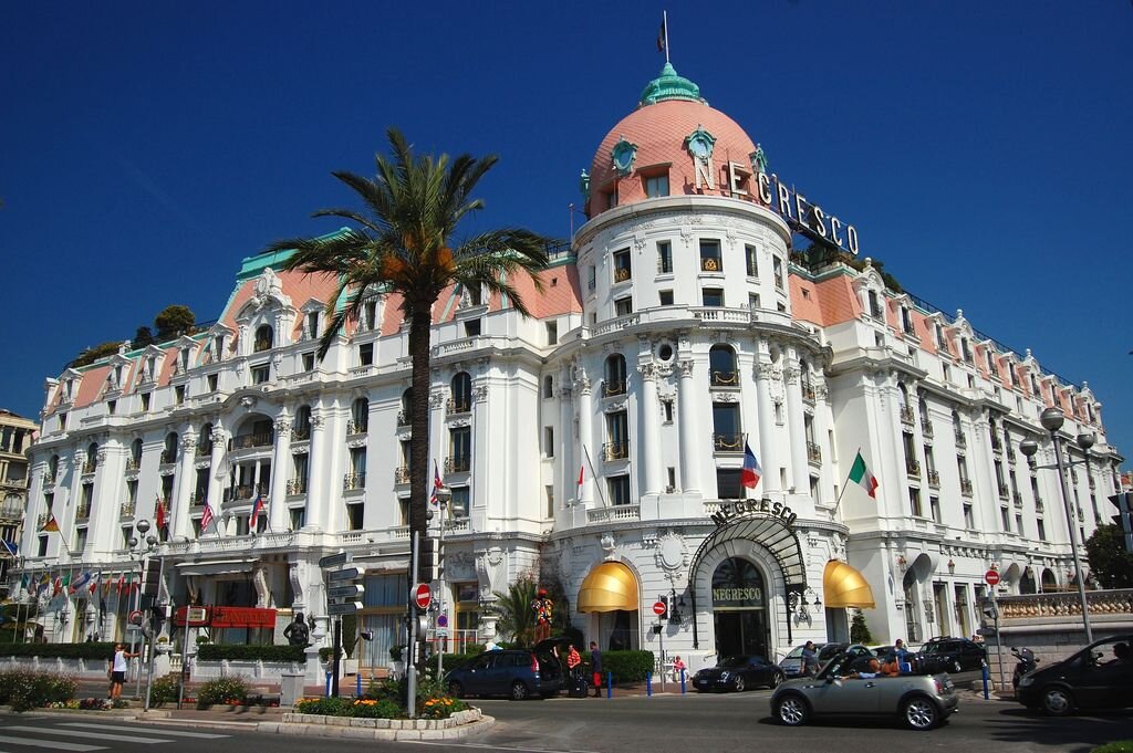 Уникальный отель легенда "Негреско" (Hotel Negresco)