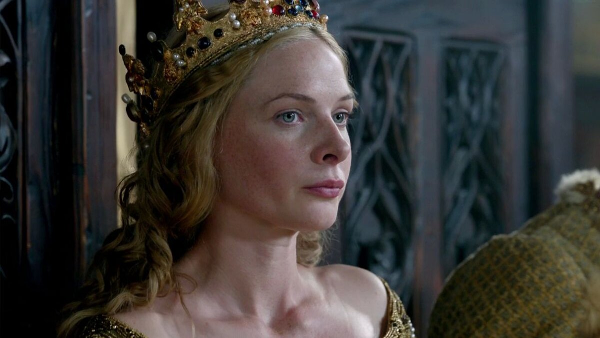 Кадр из телесериала "Белая королева". Роль Елизаветы исполнила актриса Ребекка Фрюгенсон, точно передавшая внешность и характер Елизаветы.