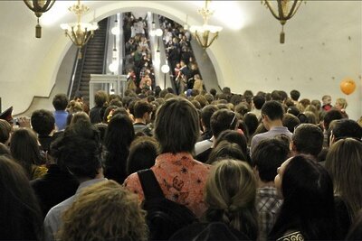    Давка в метро ©moscow-live Flickr.com