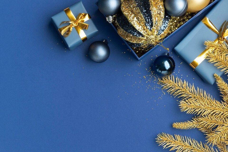     Среди подарков будут сладости и рюкзаки. Фото: freepik