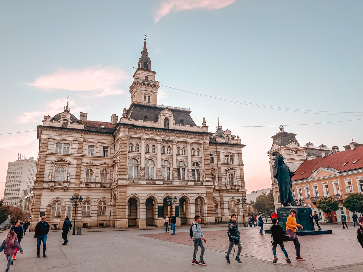 Городская ратуша Нови Сада
