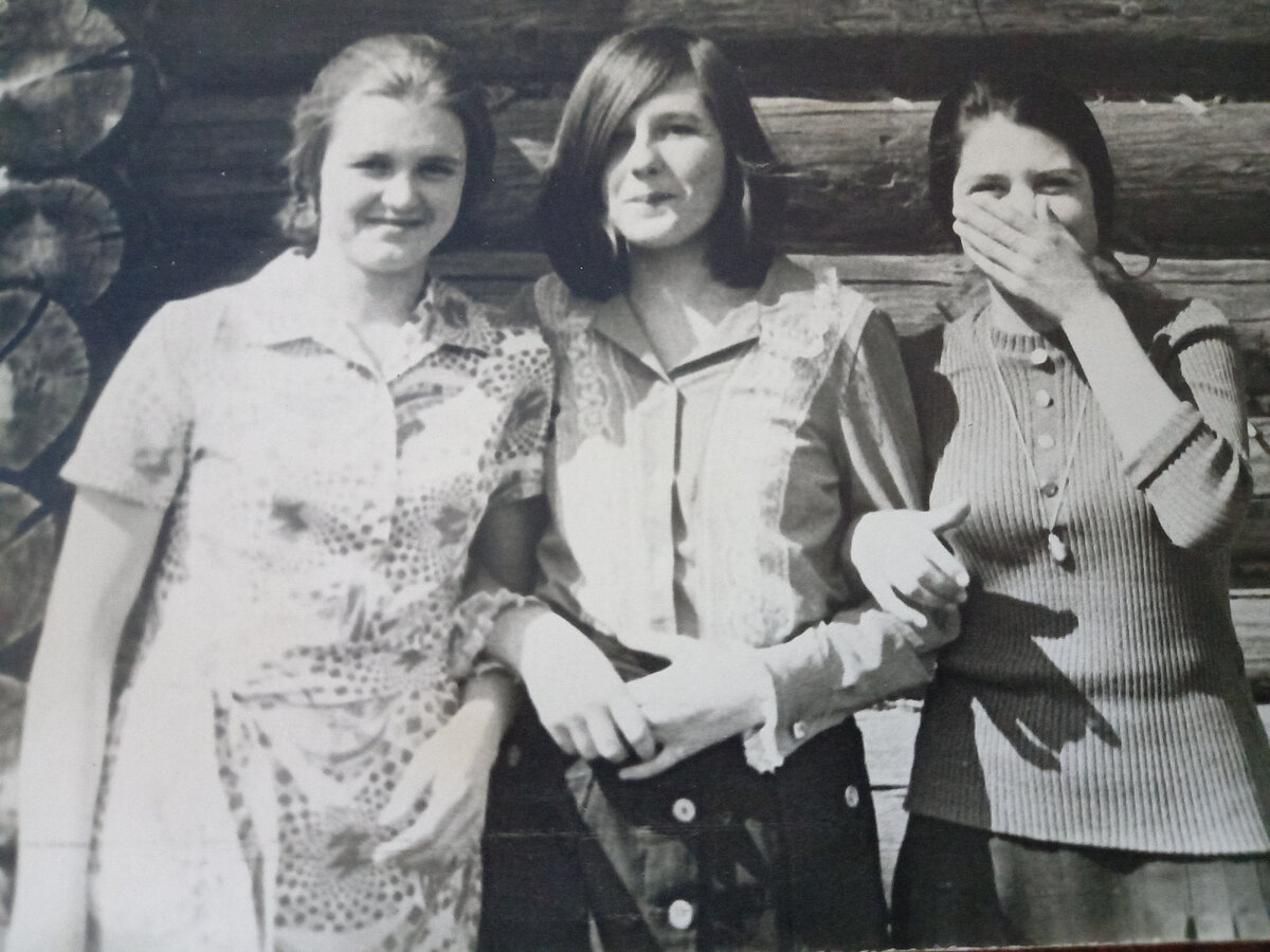 Мои сестрички.