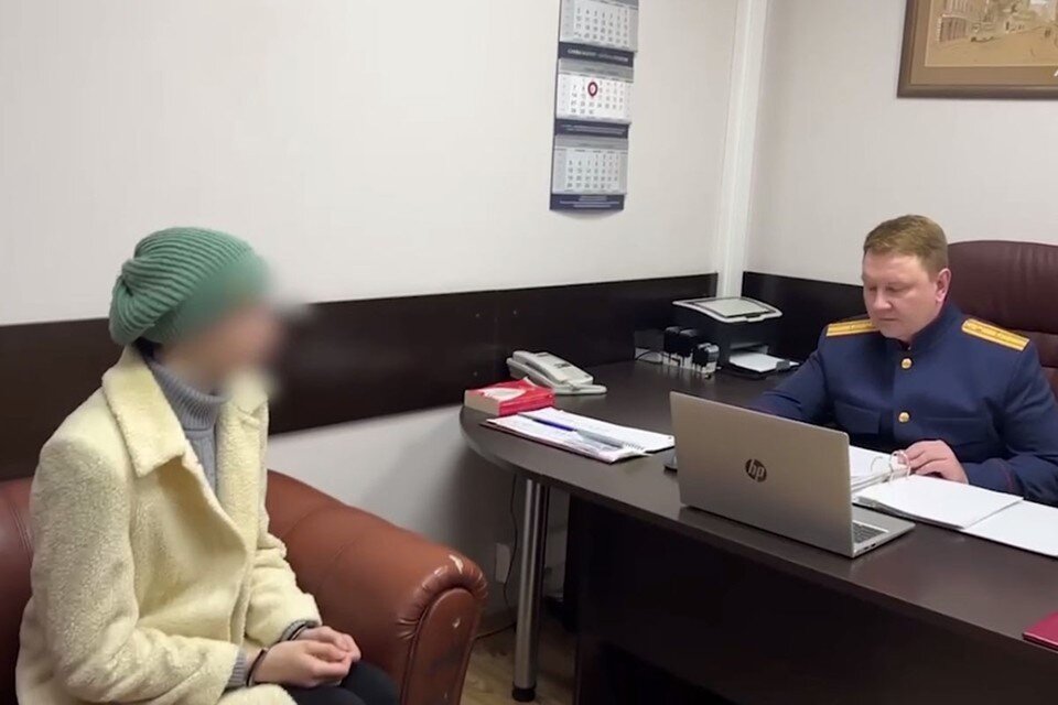     Стали известны подробности допроса 26-летней москвички Валерии Федоровой, которую обвиняют в убийстве своей годовалой дочери.