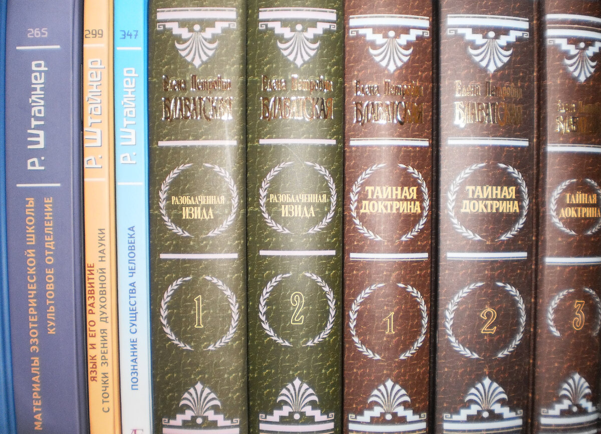 библиотека нехудожественной литературы растёт постепенно