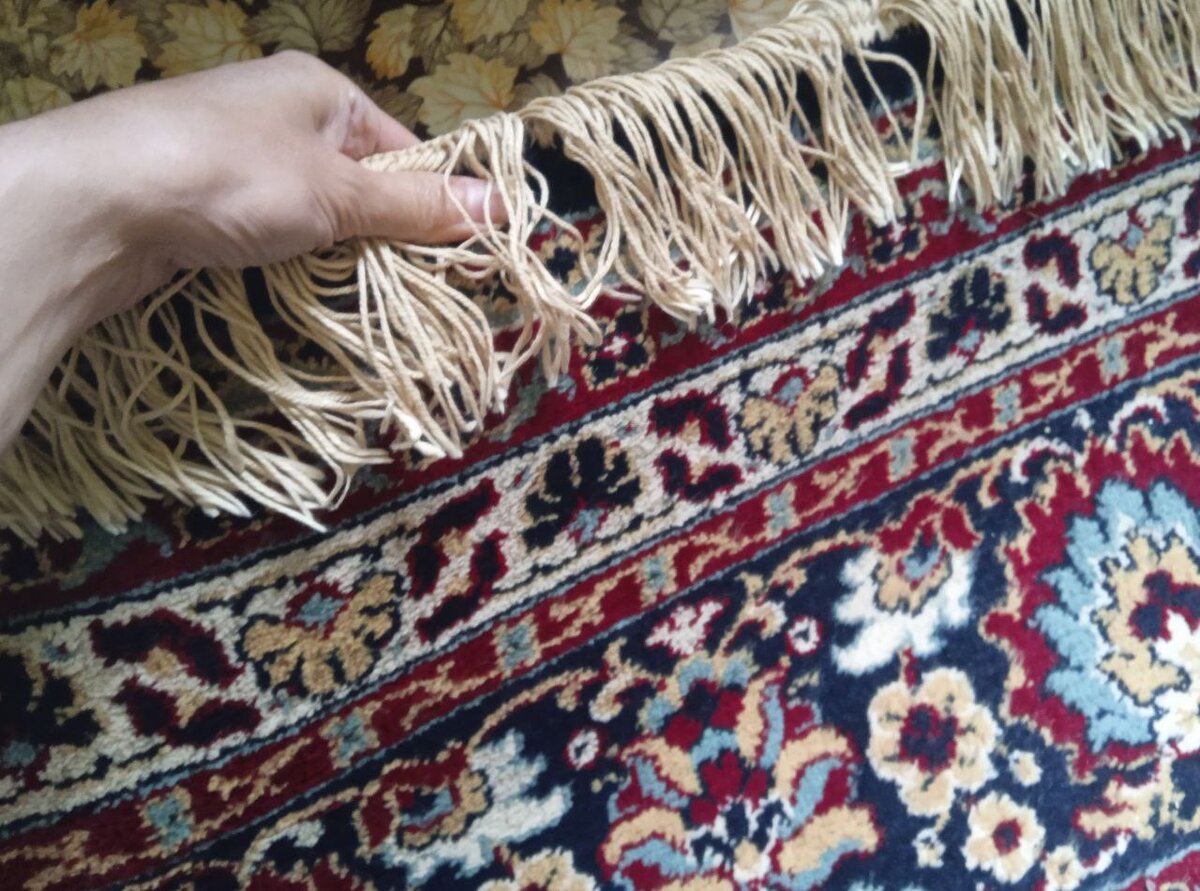 Даже старый ковер благодаря крахмальной чистке выглядит как новенький 