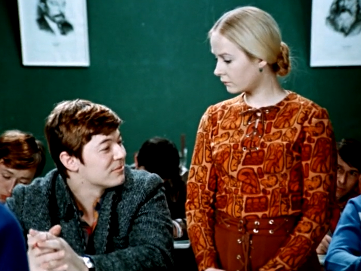 Кадр из кинофильма "Большая перемена", 1973 г., режиссер Алексей Коренев, сценаристы Алексей Коренев, Георгий Садовников, композитор Эдуард Колмановский (скриншот)