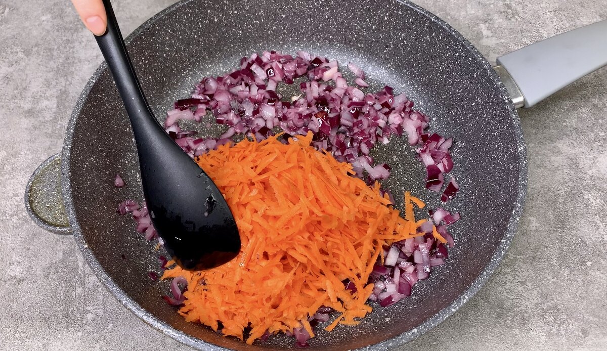 Листайте фото